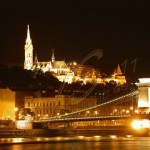 Bild0151 - Budapest - Kettenbrücke und Matthiaskirche bei Nacht